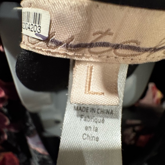 Hutch Elegant Black and Pink Floral
Maxi Floral Wrap Dress - Picture 12 of 12